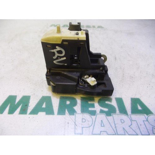 Renault - Clio - Door lock mechanism 2-door, right