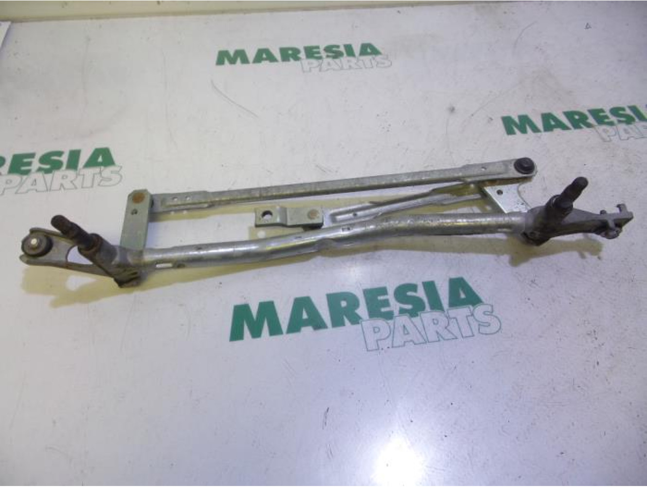 Citroen - Berlingo - Wiper mechanism