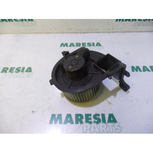 Renault - Clio - Heating and ventilation fan motor