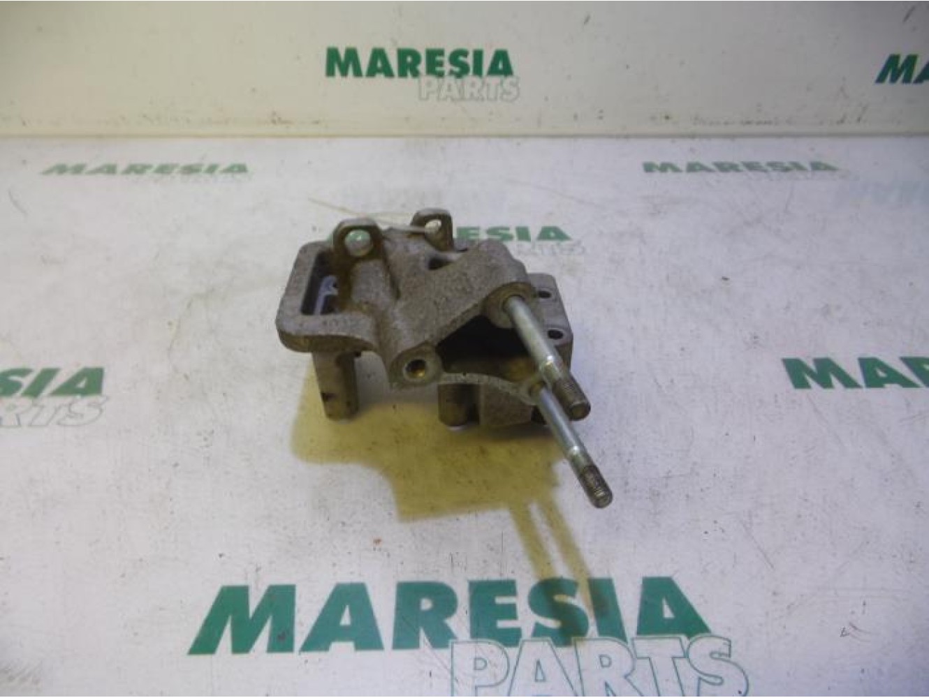Lancia - Y(Psilon) - Engine mount