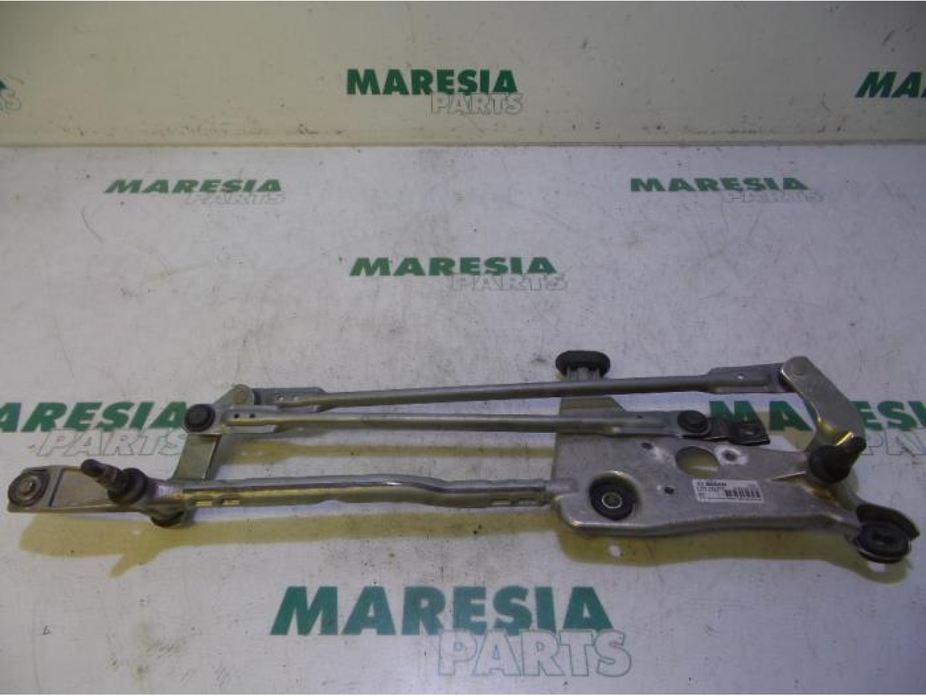 Peugeot - 308 - Wiper mechanism
