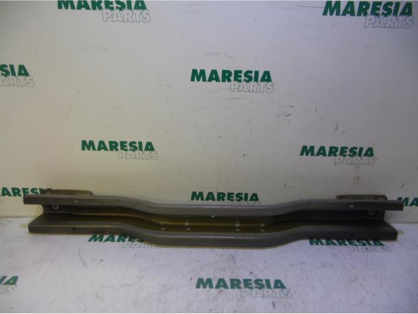 Alfa Romeo - 159 - Rear bumper frame