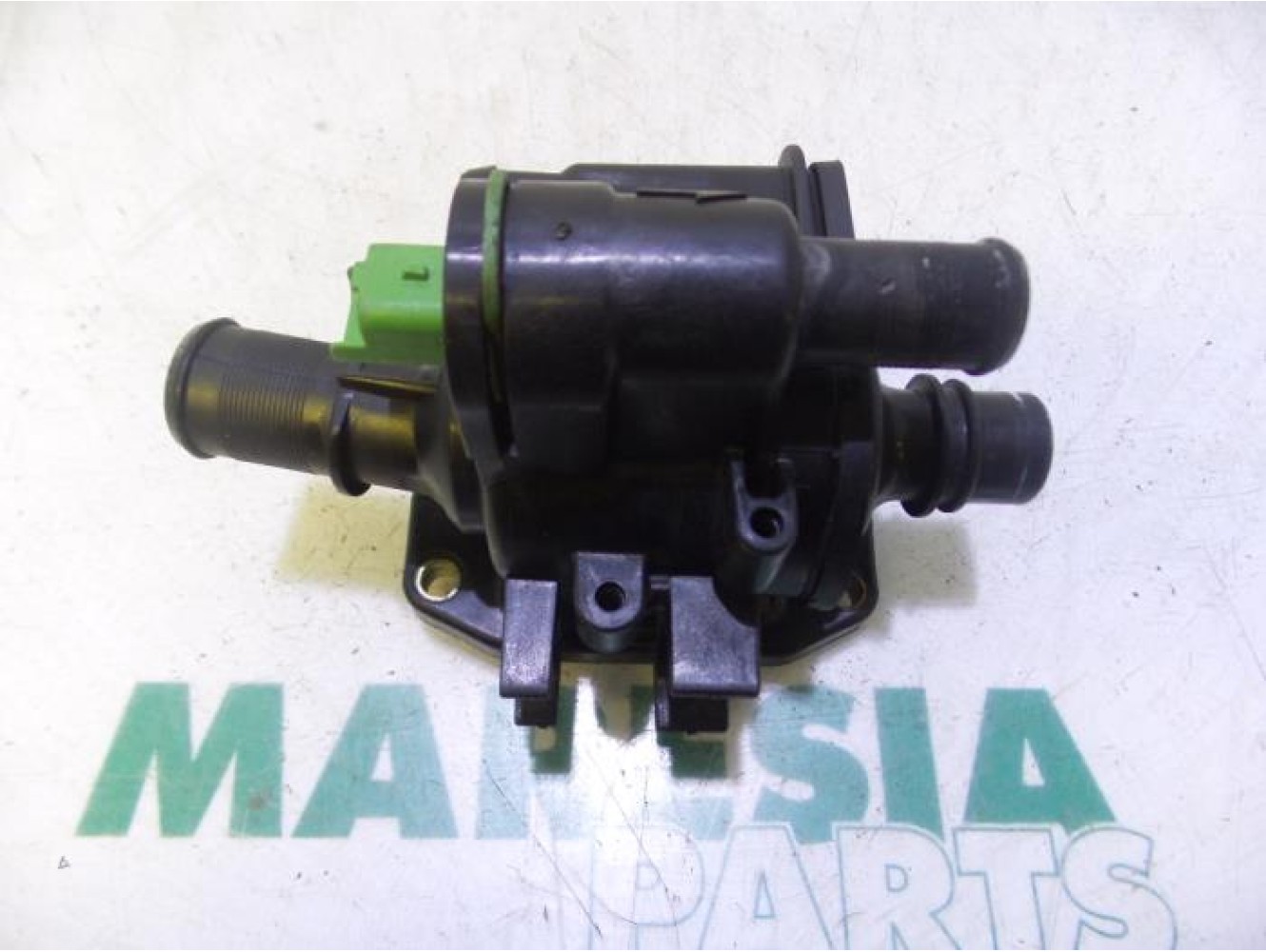 Peugeot - 206 - Boîtier thermostat