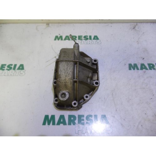 Alfa Romeo - 166 - Cache boite de vitesses