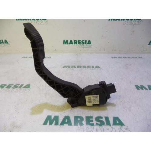 Peugeot - 208 - Gaspedalposition Sensor
