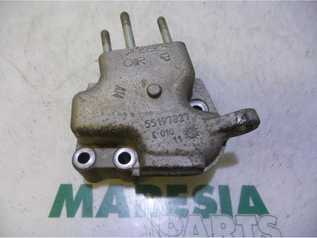 Fiat - 500 - Engine mount
