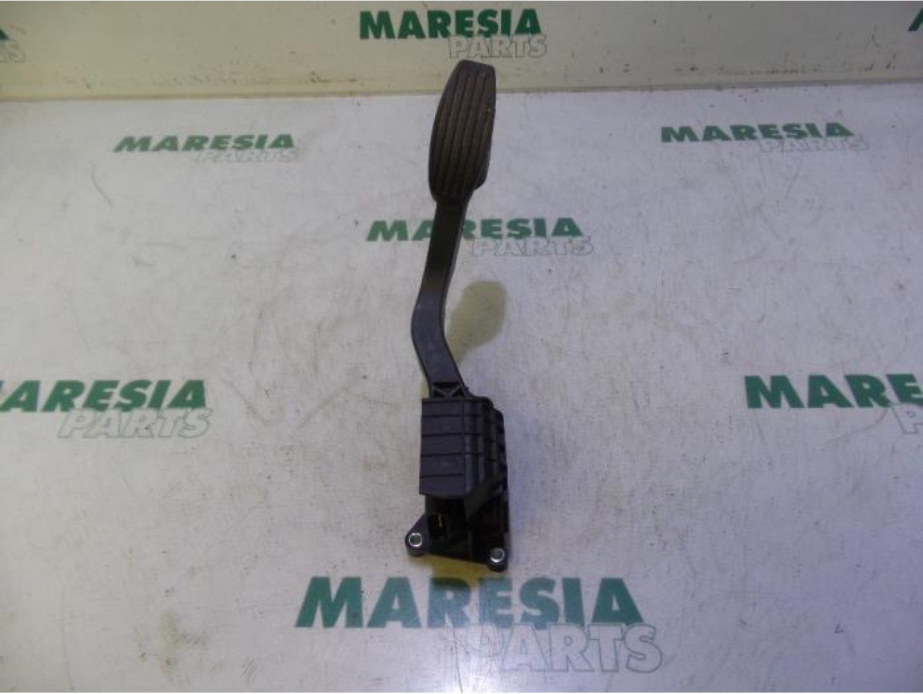 Fiat - 500 - Throttle pedal position sensor