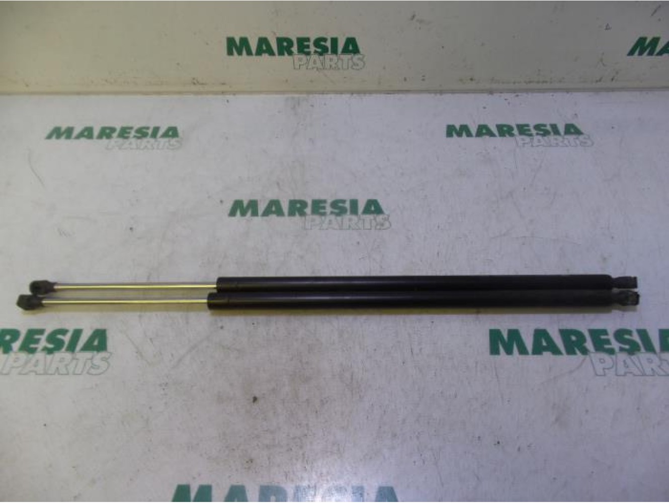 Renault - Espace - Set of tailgate gas struts