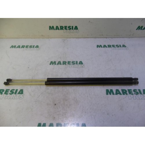 Renault - Espace - Set of tailgate gas struts
