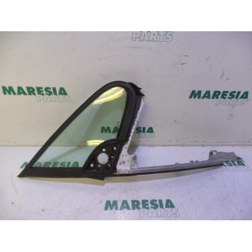 Peugeot - 307 - Quarter light, front right
