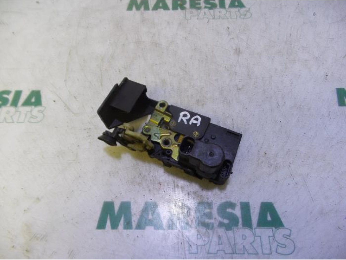 Alfa Romeo - 156 - Rear door mechanism 4-door, right