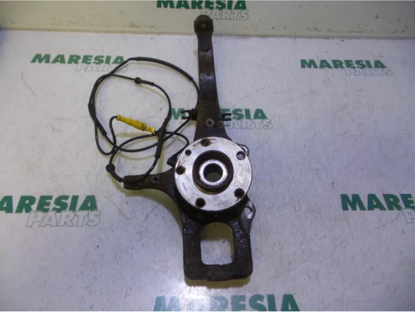 Alfa Romeo - 156 - Knuckle, front right