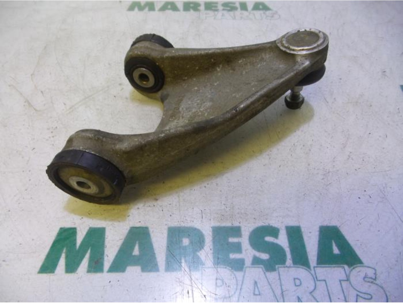 Alfa Romeo - 156 - Front upper wishbone, right