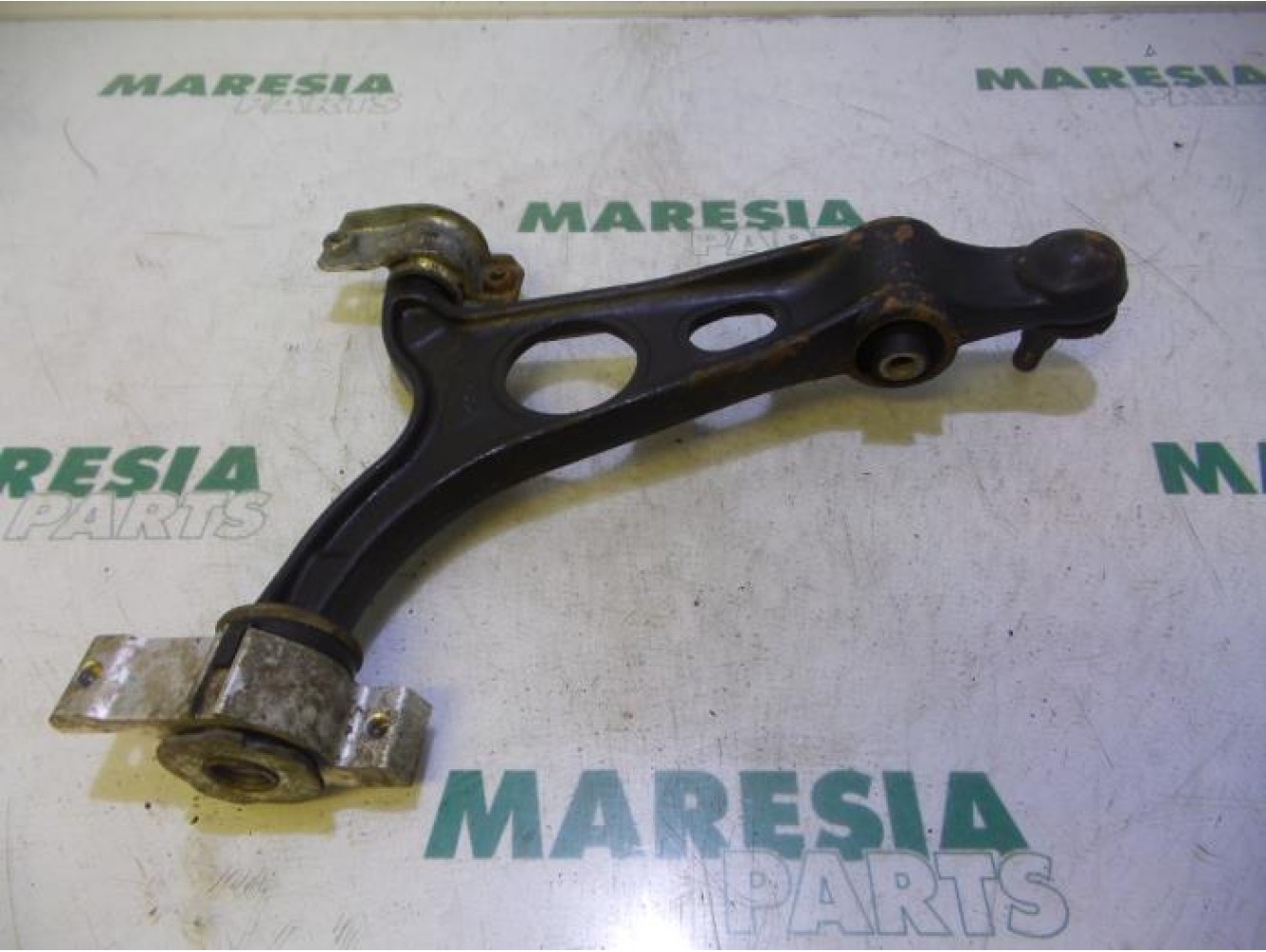 Alfa Romeo - 156 - Front lower wishbone, right