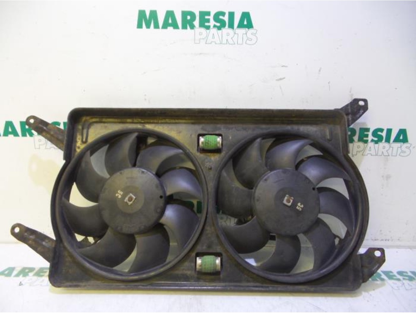 Alfa Romeo - 156 - Fan motor