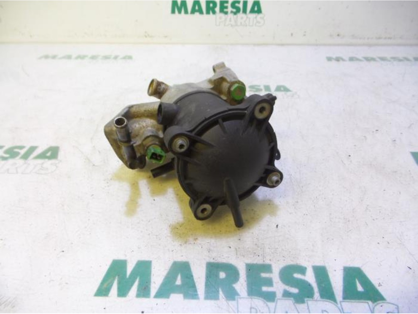 Citroen - Berlingo - Boîtier de filtre carburant