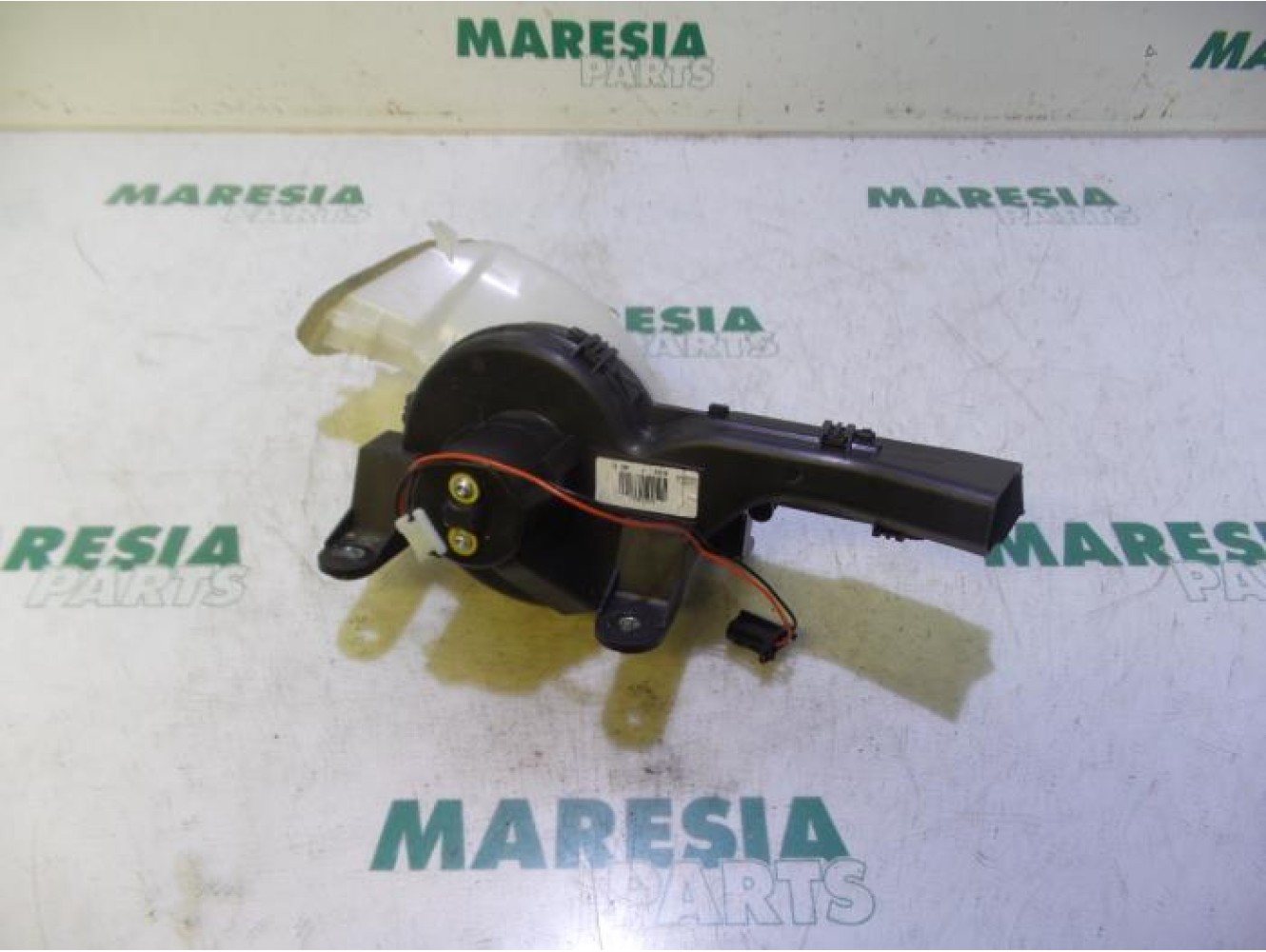 Citroen - C4 Picasso - Heating and ventilation fan motor