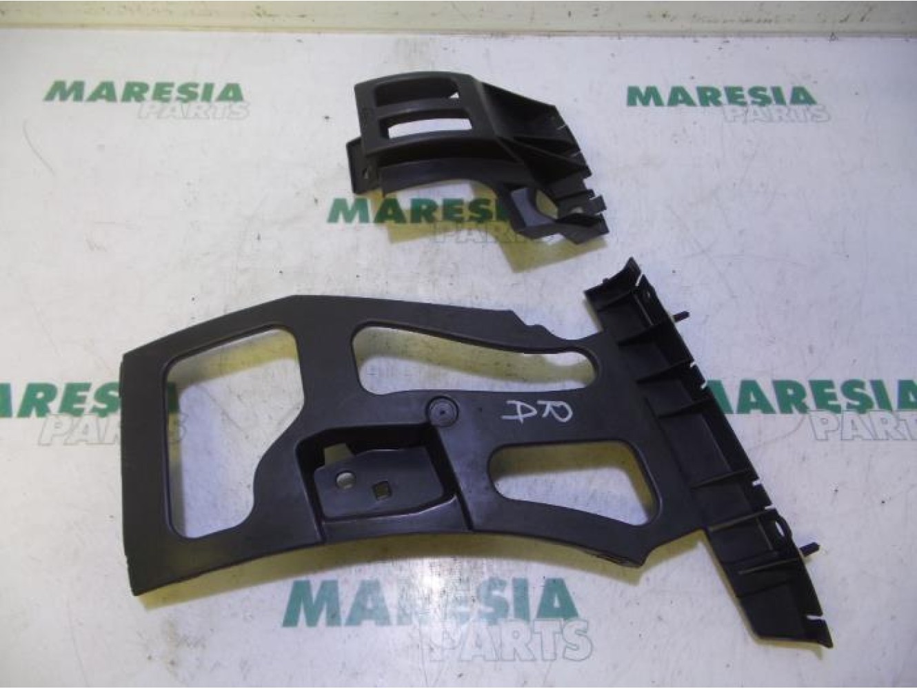 Citroen - C4 Picasso - Rear bumper frame