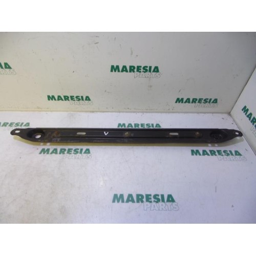 Citroen - C4 Picasso - Radiator bar