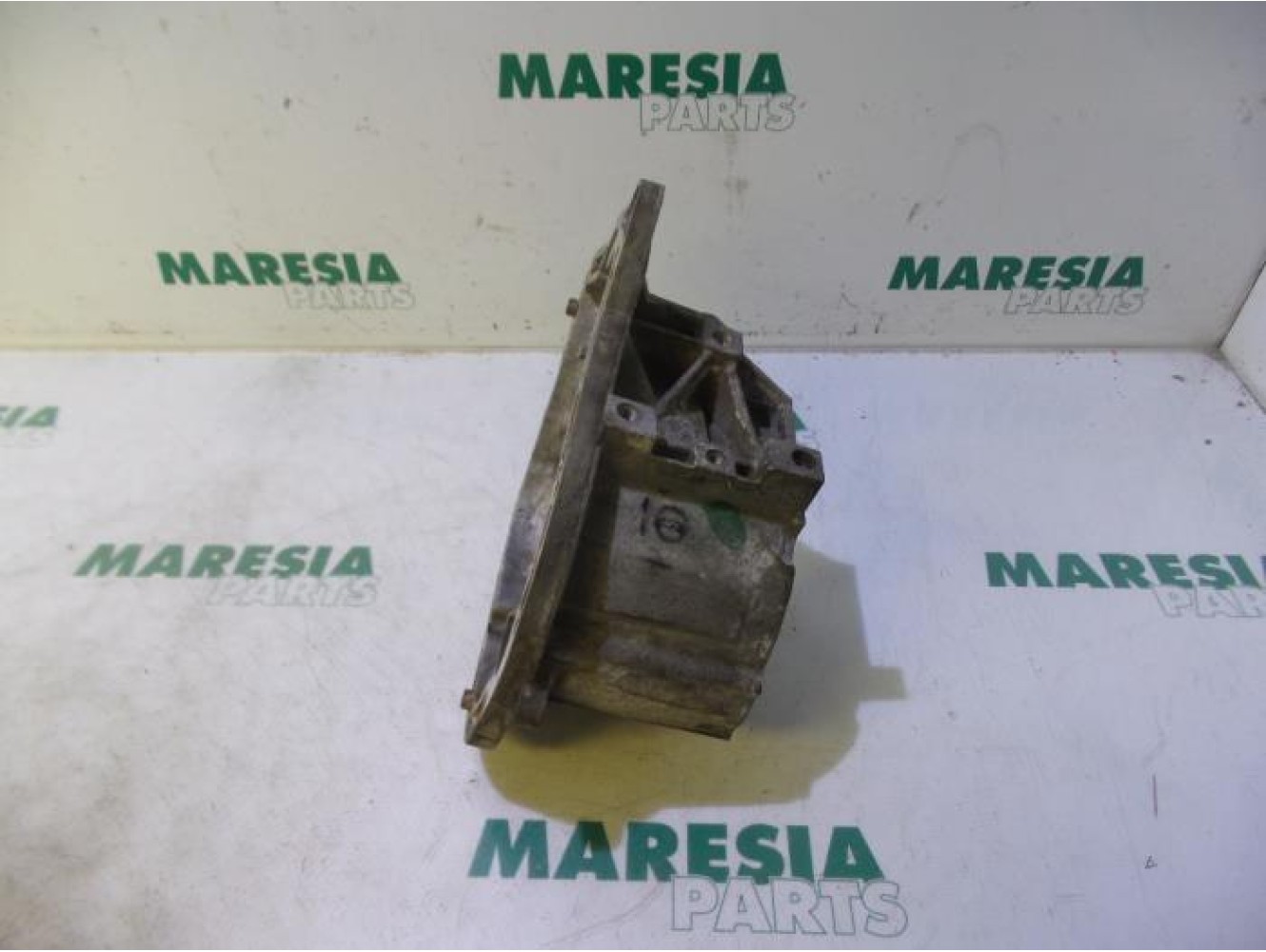 Peugeot - 307 - Gearbox casing