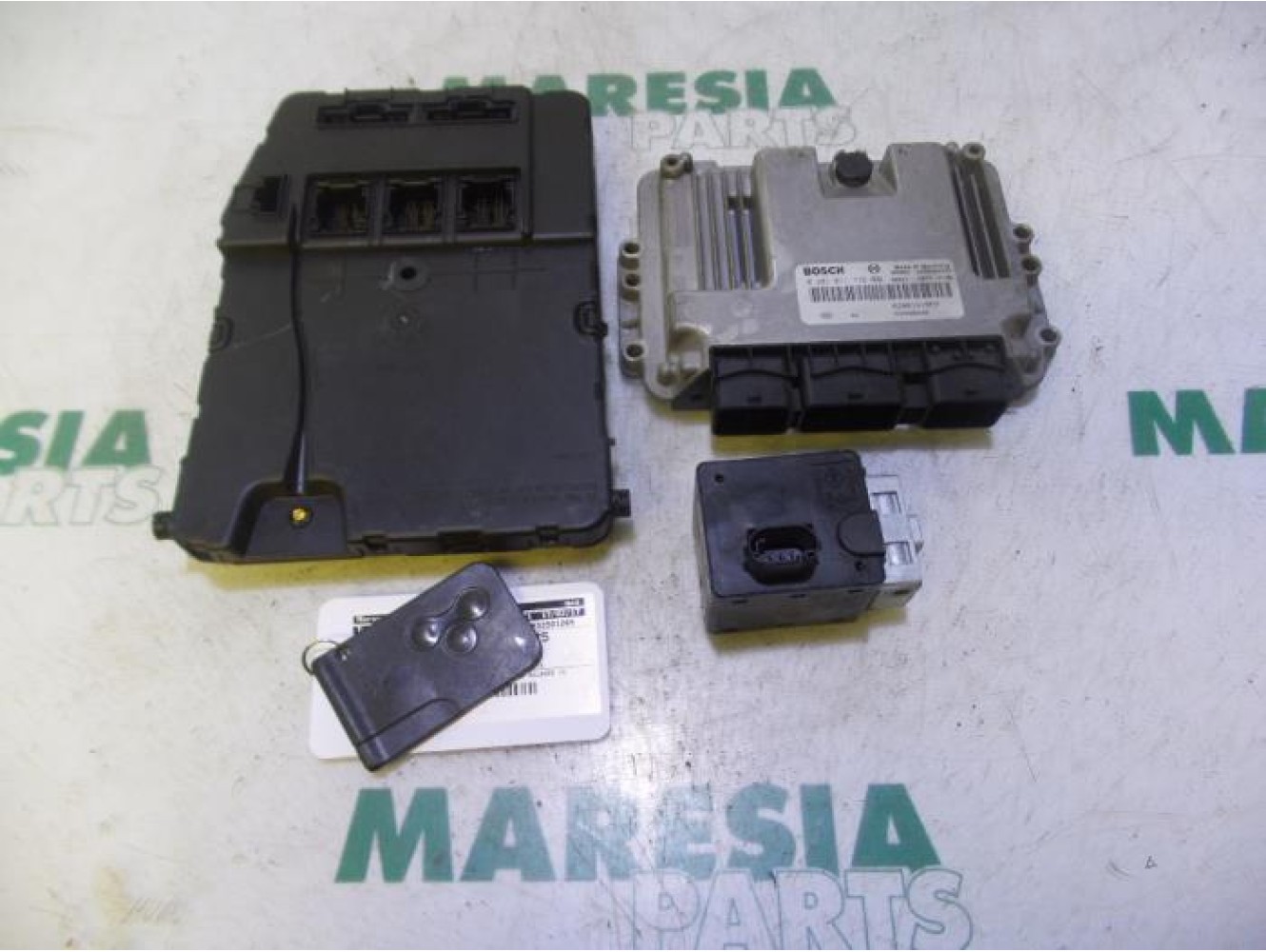 Renault - Megane Scenic - Engine management computer