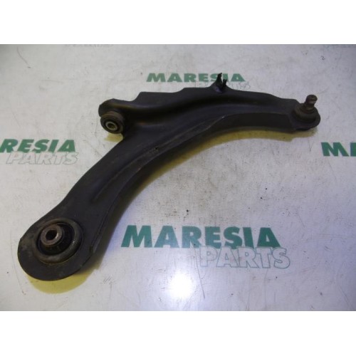 Renault - Megane Scenic - Front lower wishbone, right