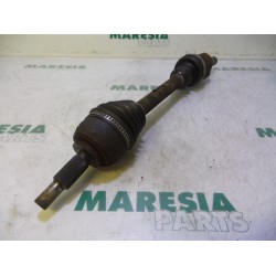 Renault - Megane Scenic - Aandrijfas links-voor