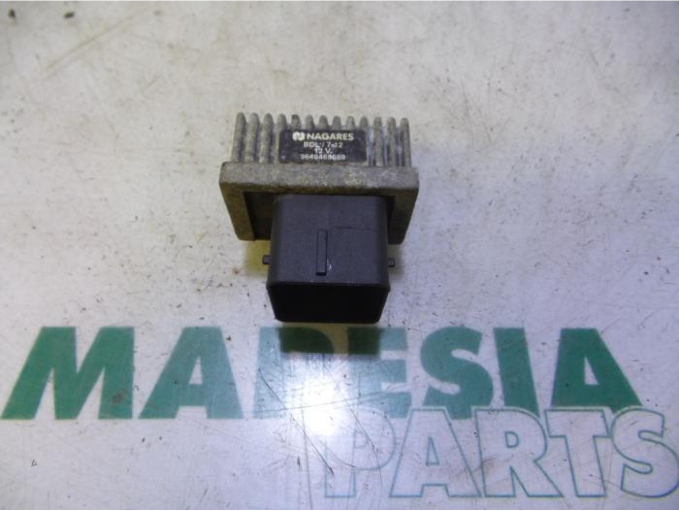 Renault - Megane Scenic - Glow plug relay