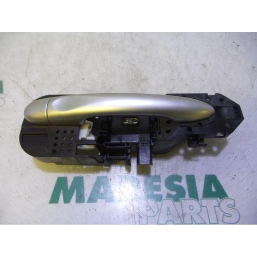 Renault - Megane Scenic - Rear door handle 4-door, right