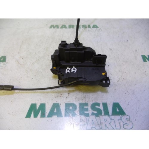 Renault - Megane Scenic - Rear door mechanism 4-door, right