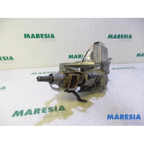 Renault - Clio - Steering column housing