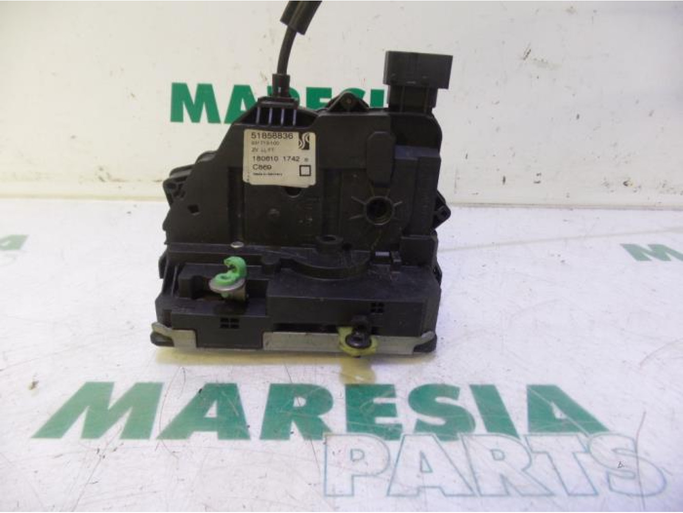 Fiat - Punto - Serrure portière mécanique 2portes gauche