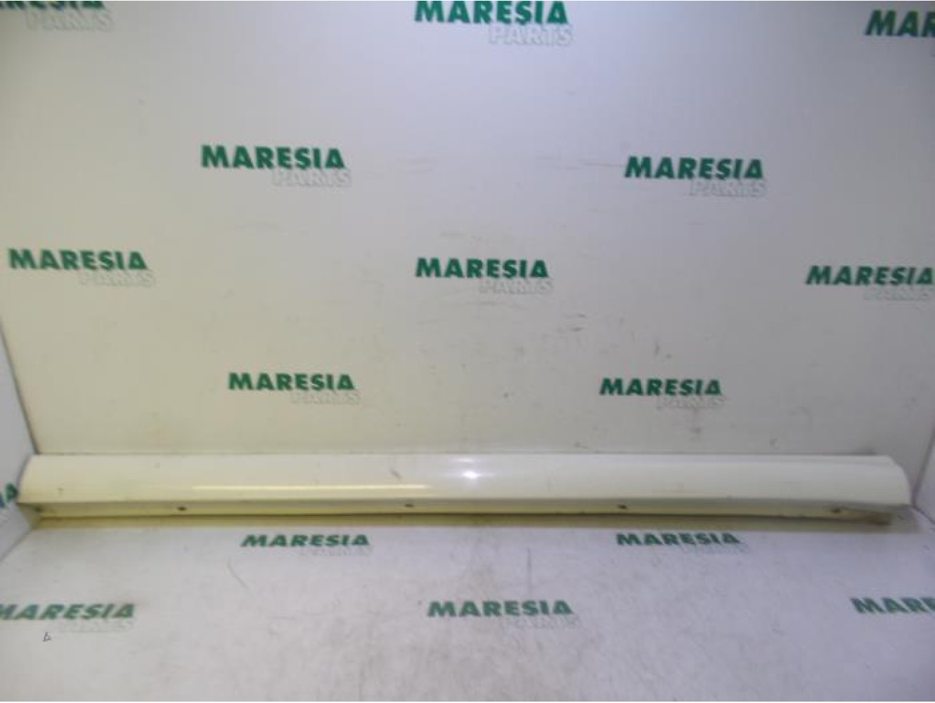 Fiat - Punto - Zijskirt links