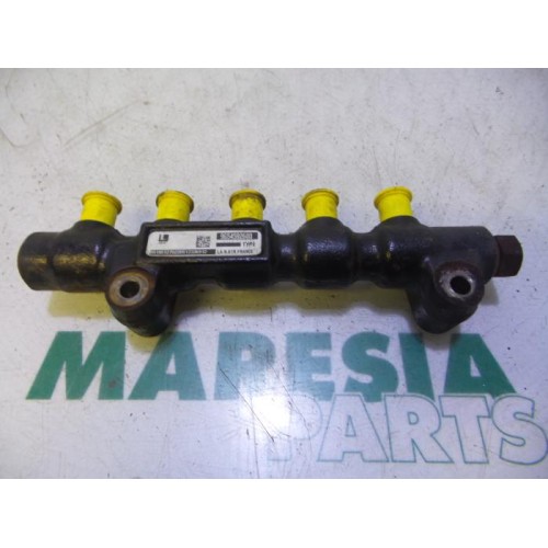 Citroen - Picasso - Fuel injector nozzle