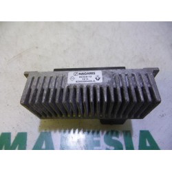Renault - Megane - Relay