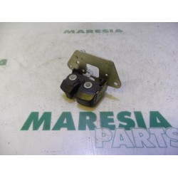 Fiat - Panda - Tailgate lock mechanism