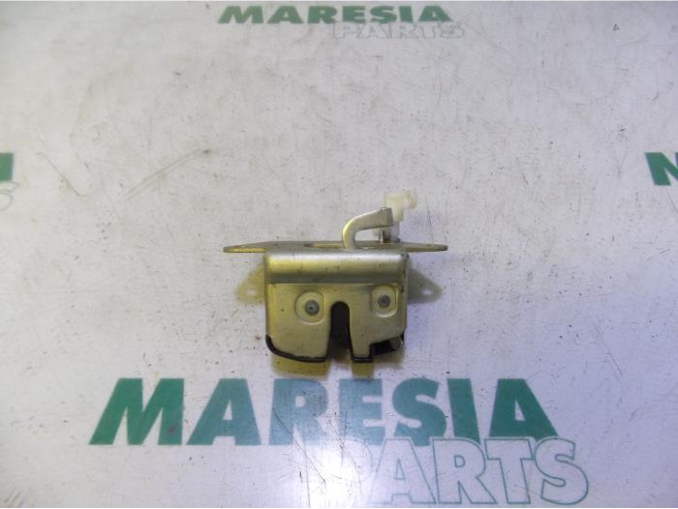 Fiat - Panda - Tailgate lock mechanism