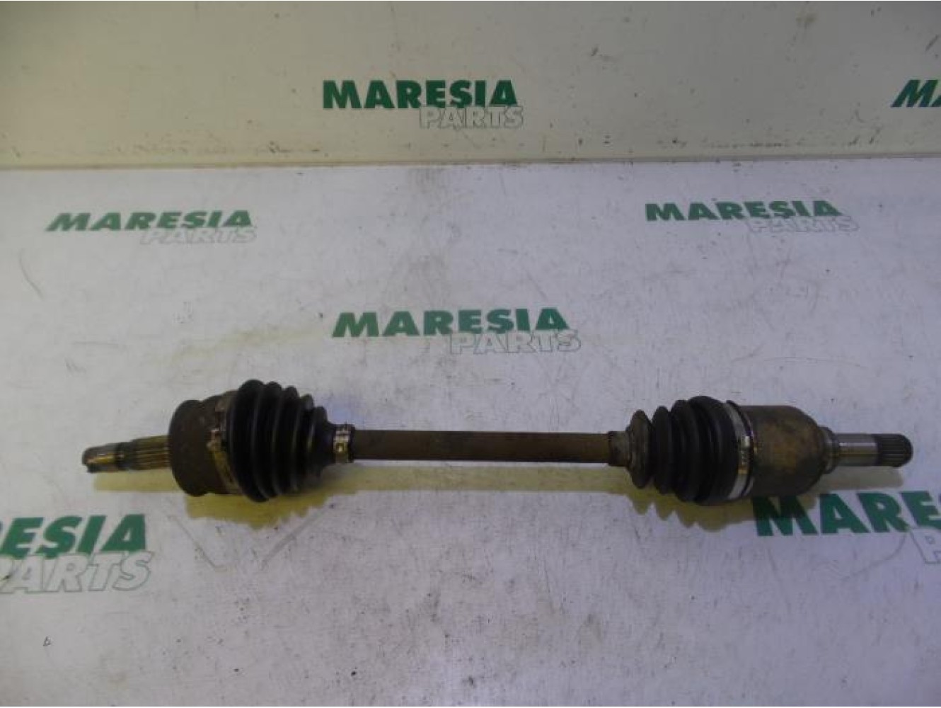 Fiat - Panda - Aandrijfas links-voor