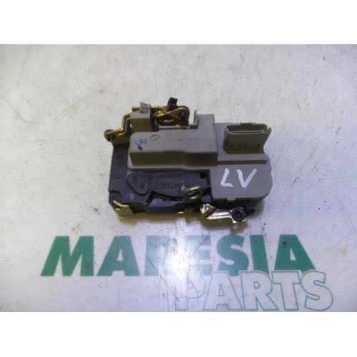 Peugeot - 206 - Deurslot Mechaniek 2Deurs links