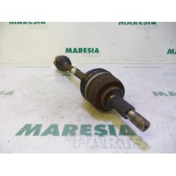 Renault - Megane Scenic - Aandrijfas links-voor