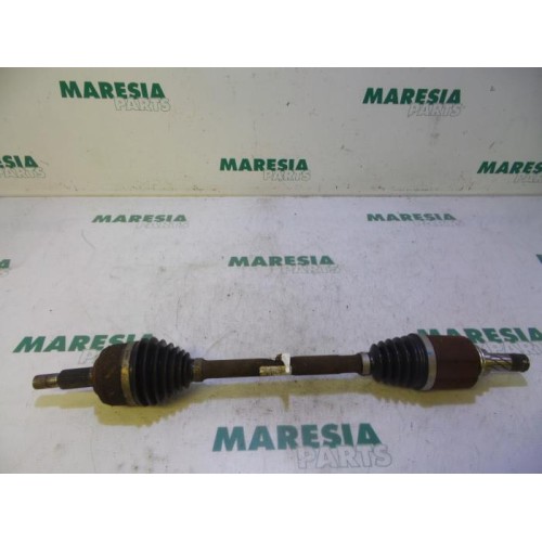 Renault - Megane Scenic - Aandrijfas links-voor