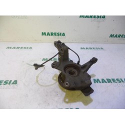 Renault - Megane Scenic - Knuckle, front right