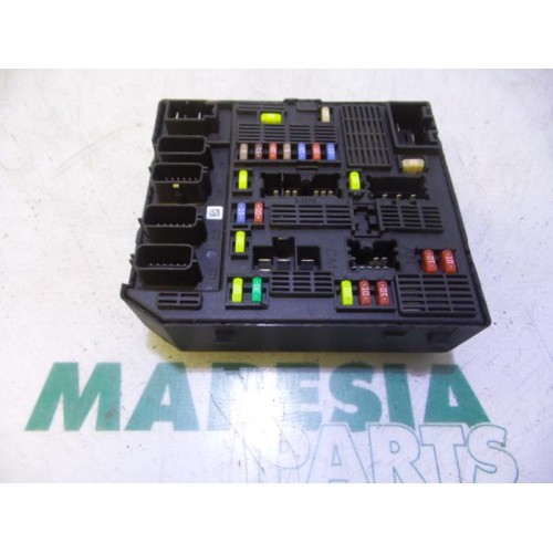 Renault - Megane Scenic - Fuse box