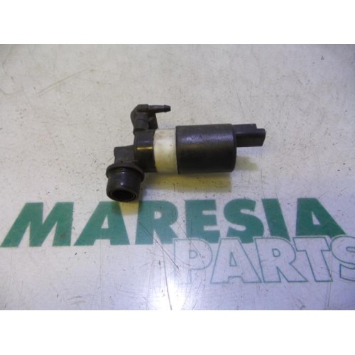 Renault - Megane Scenic - Windscreen washer pump