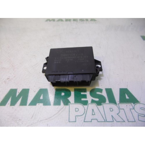 Renault - Megane Scenic - Module PDC
