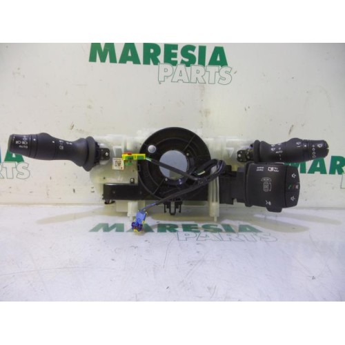 Renault - Megane Scenic - Steering column stalk