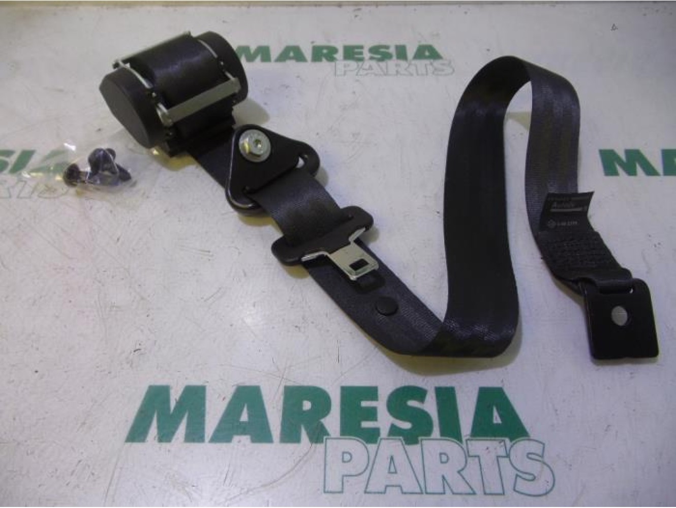 Renault - Megane Scenic - Rear seatbelt, right