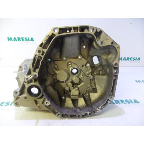 Renault - Clio - Gearbox casing