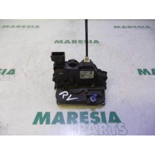 Fiat - Punto - Front door lock mechanism 4-door, right