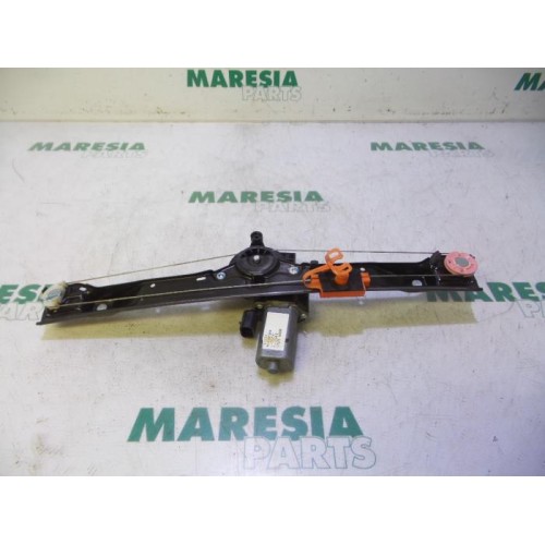 Fiat - Punto - Window mechanism 4-door, front right